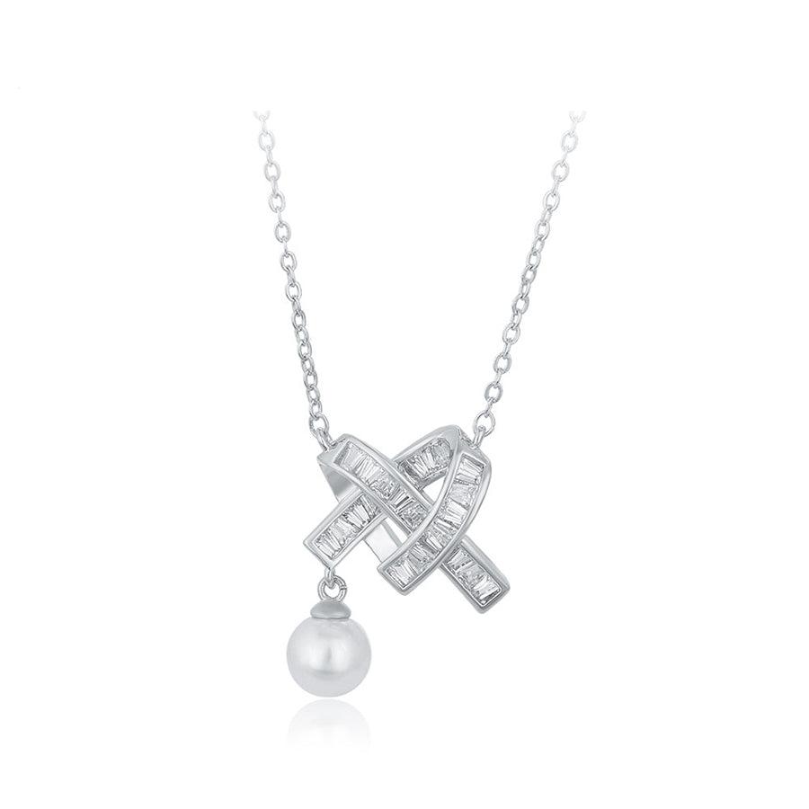 Twisted Luminous Pearl Necklace