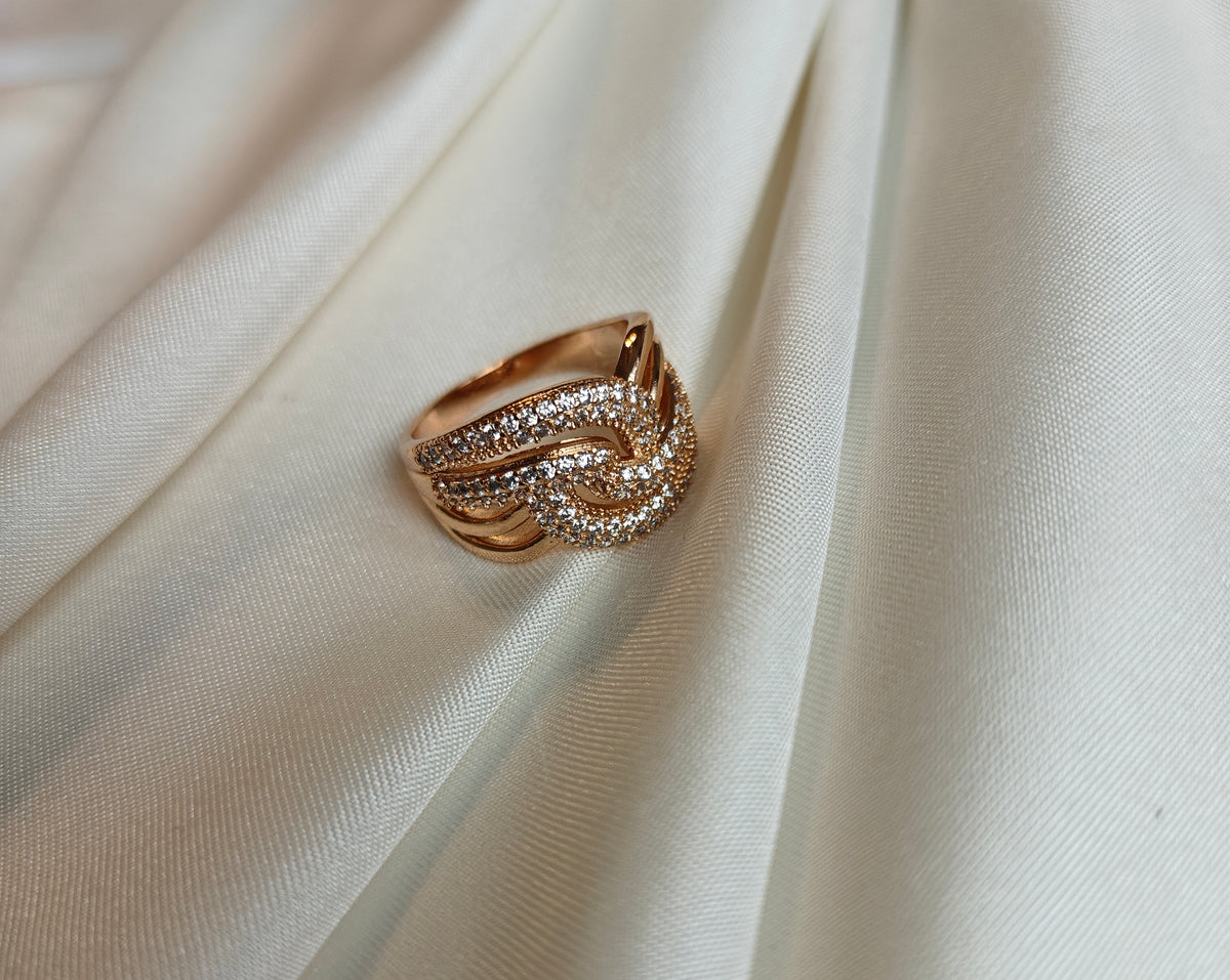 The Luxe Knot Ring