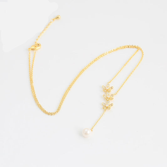 Petal and Pearl Necklace