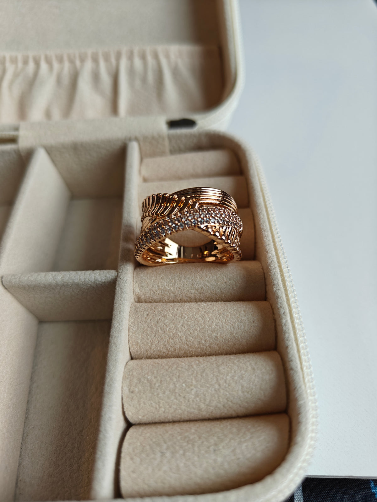 Golden Waves Zirconia Band
