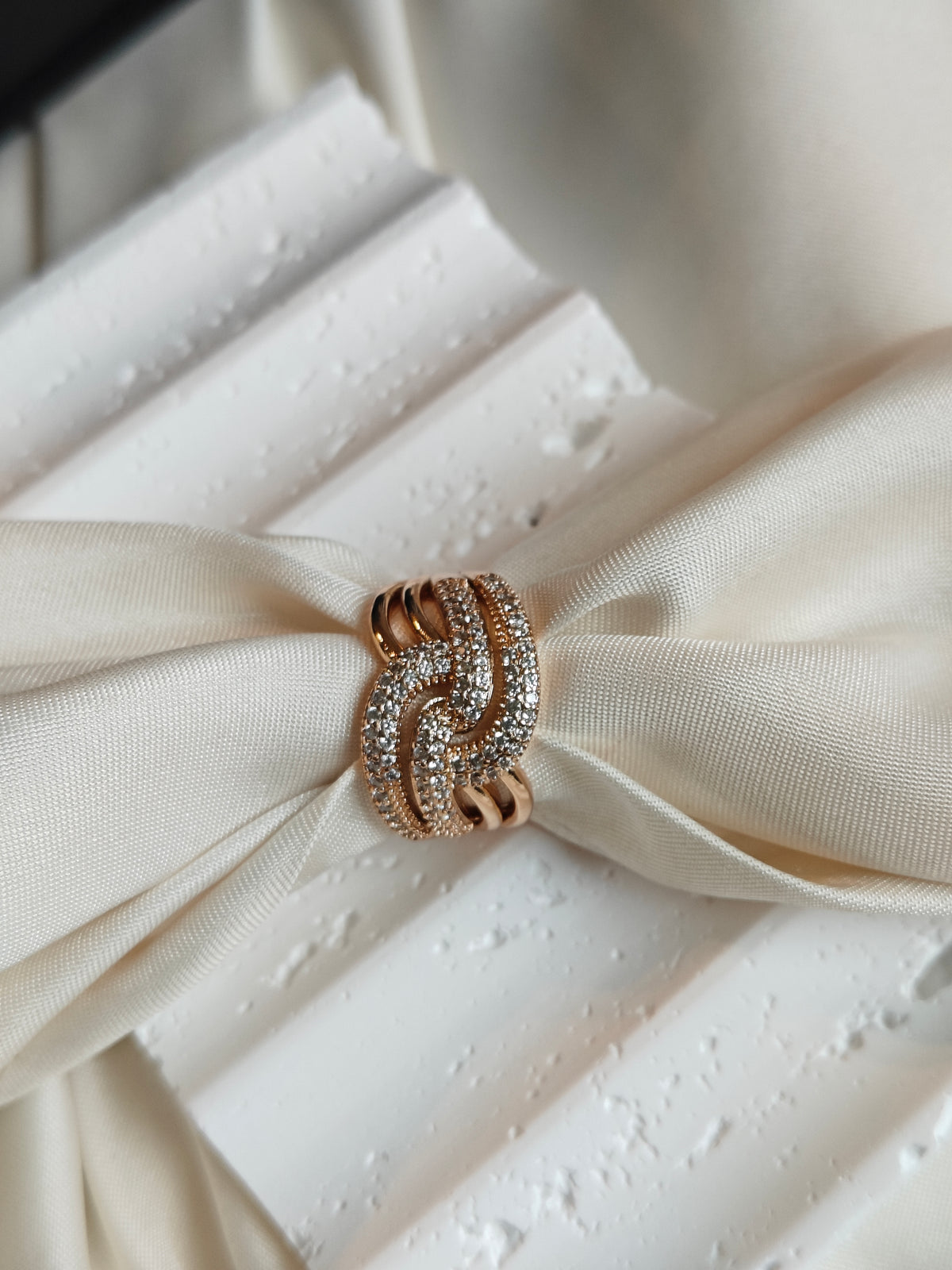 The Luxe Knot Ring