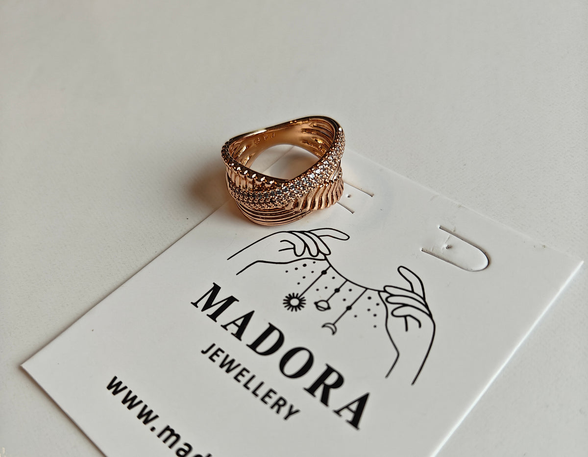 Golden Waves Zirconia Band