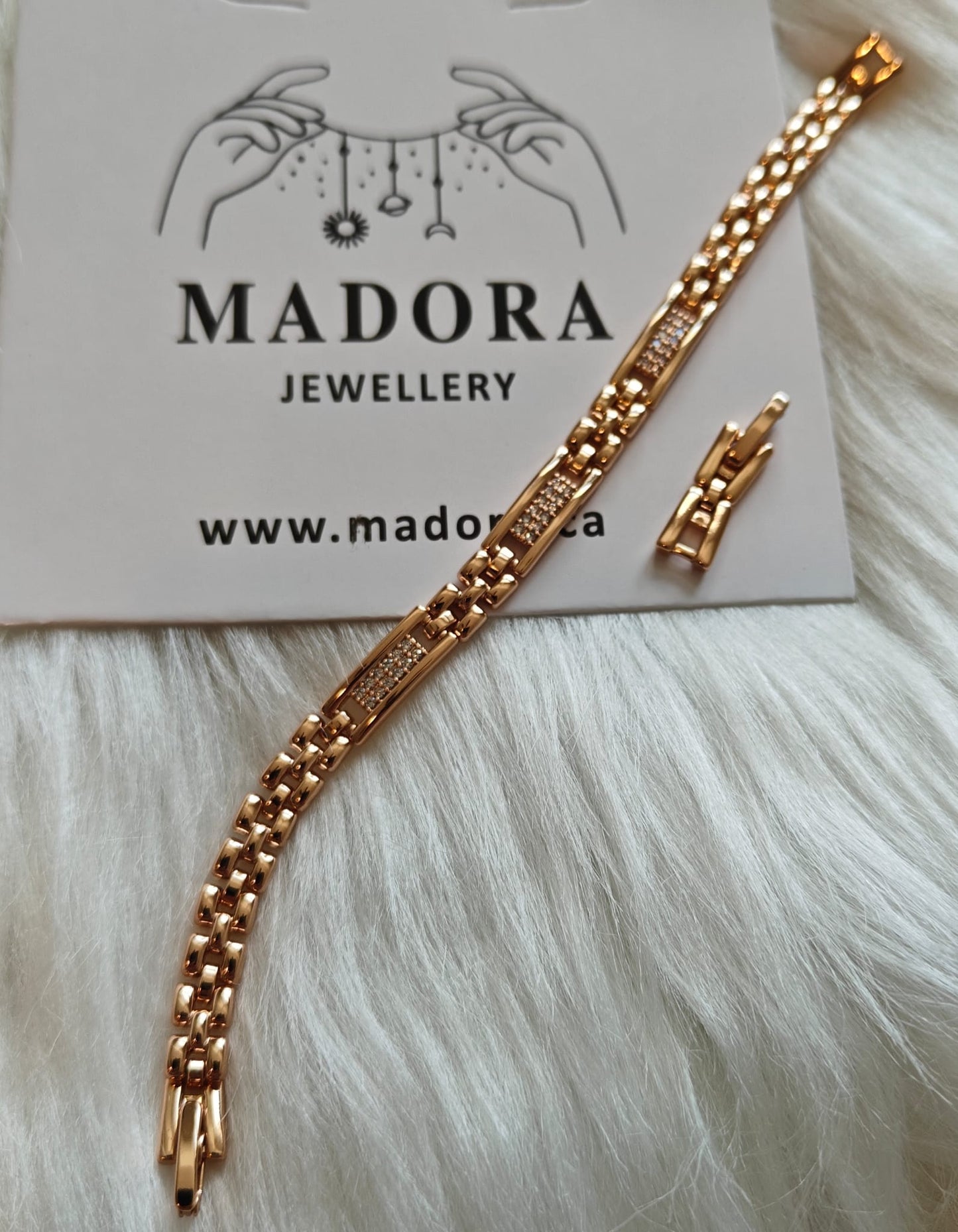 Empress Chain Bracelet